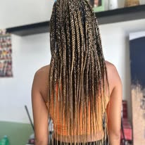 Extension — atelier Mandy's Extension Latina